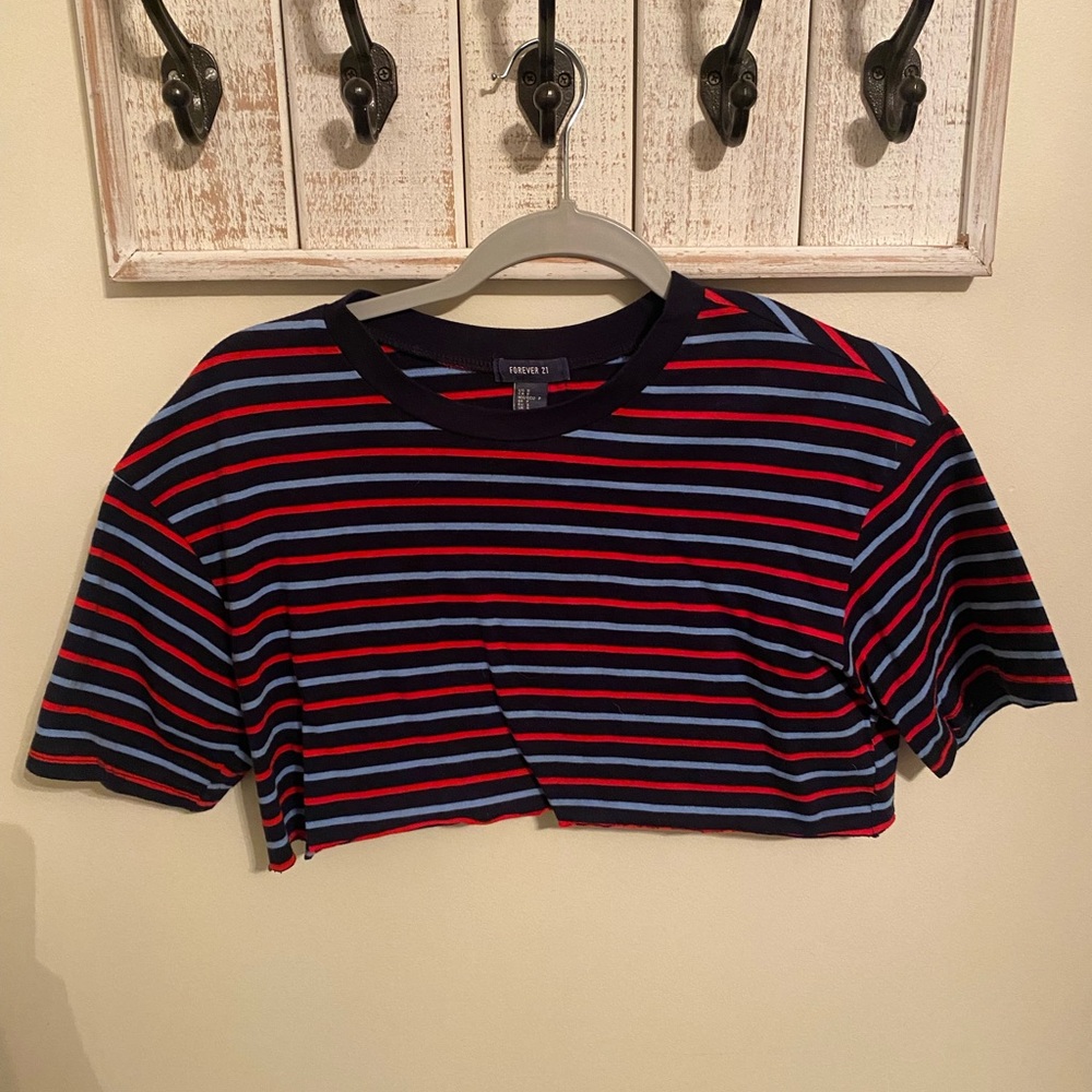 FOREVER 21 SELF CROPPED STRIPED T